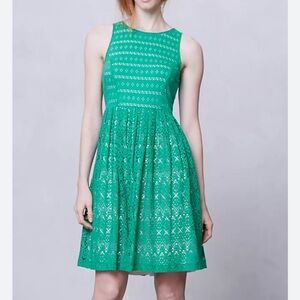 Anthropologie Cocktail Midi Dress - Fit & Flare
Square Sleeveless